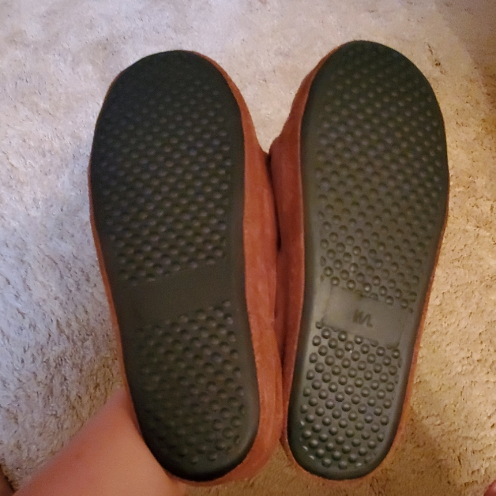 Poop slippers! - Picture 5 of 6